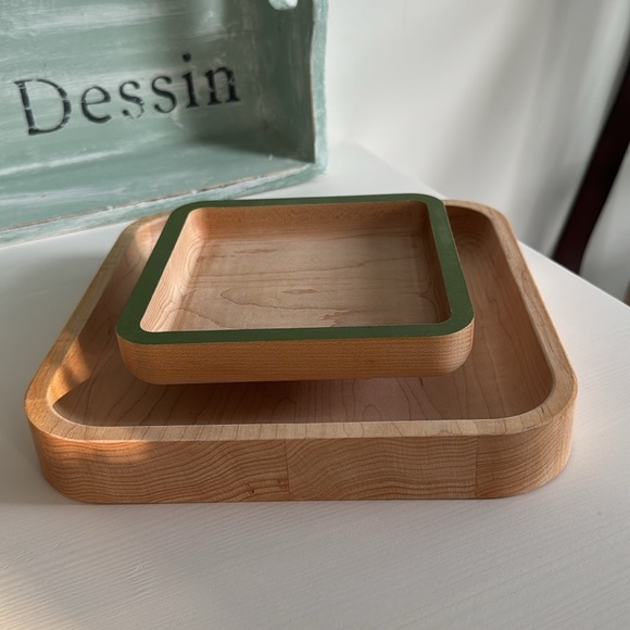 JK Adams for the Uncommon Collection Pistachio Pedestal Nuts Tray - Picture 1 of 10